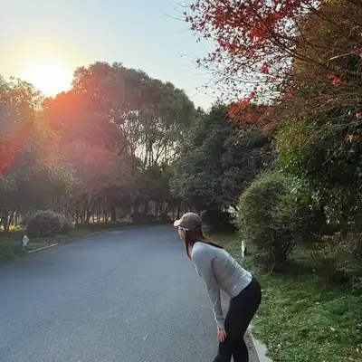 董凡玲