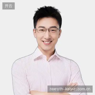 何龙浩